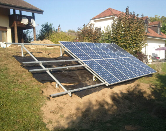 PV Solar Photovoltaik auf Schraubfundamenten